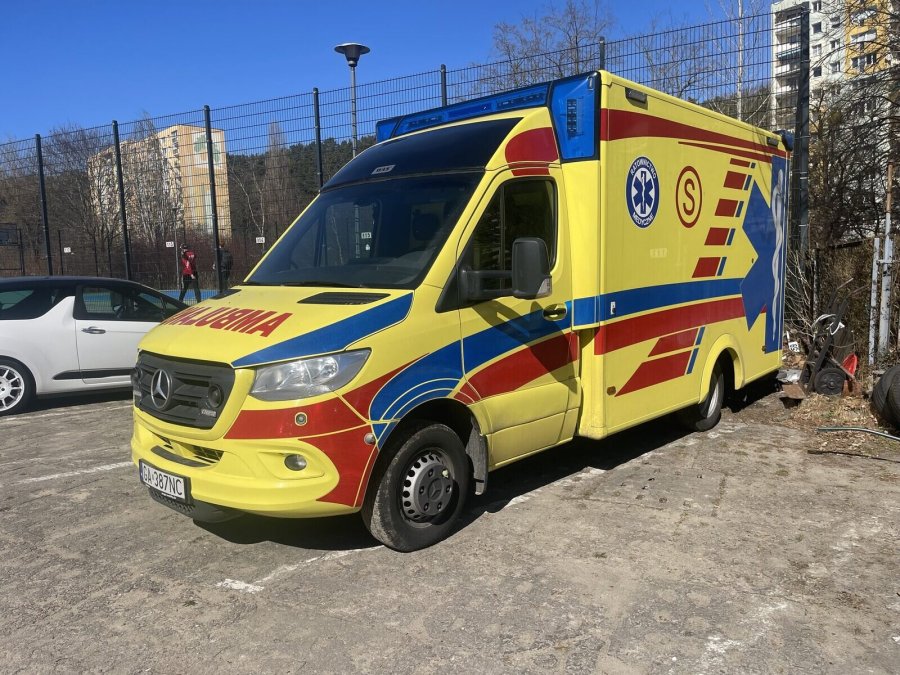 Mercedes Sprinter Karetka - zdjecie 1
