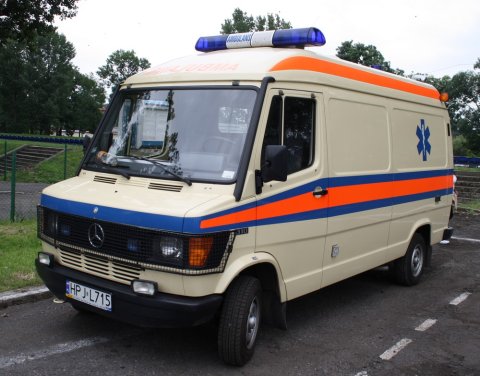 Mercedes 310 Karetka