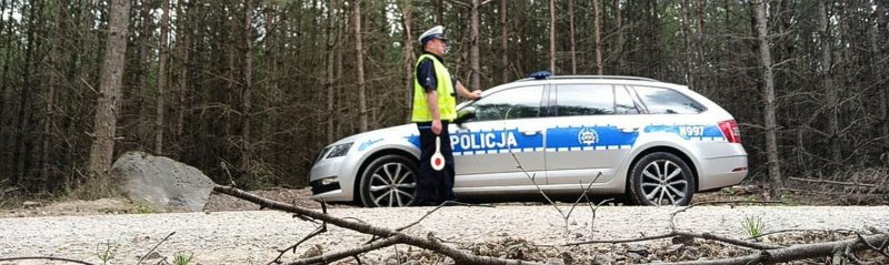 Radiowóz filmowy na ulicy - przykładowa scena filmowa